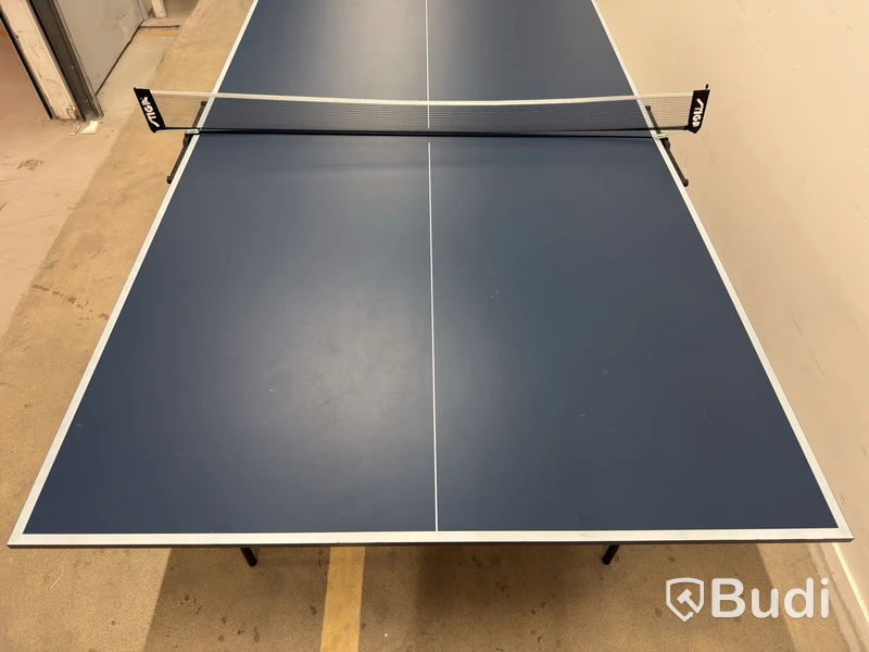 Foldable Stiga table tennis table