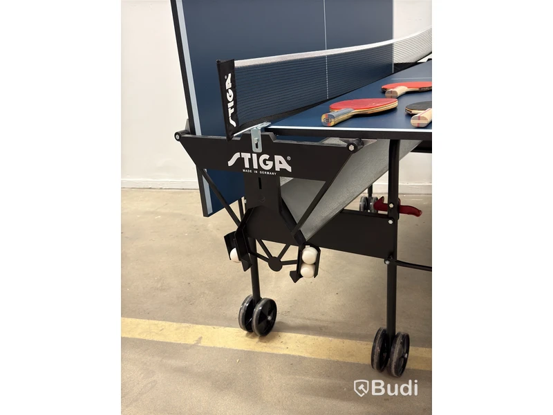Foldable Stiga table tennis table