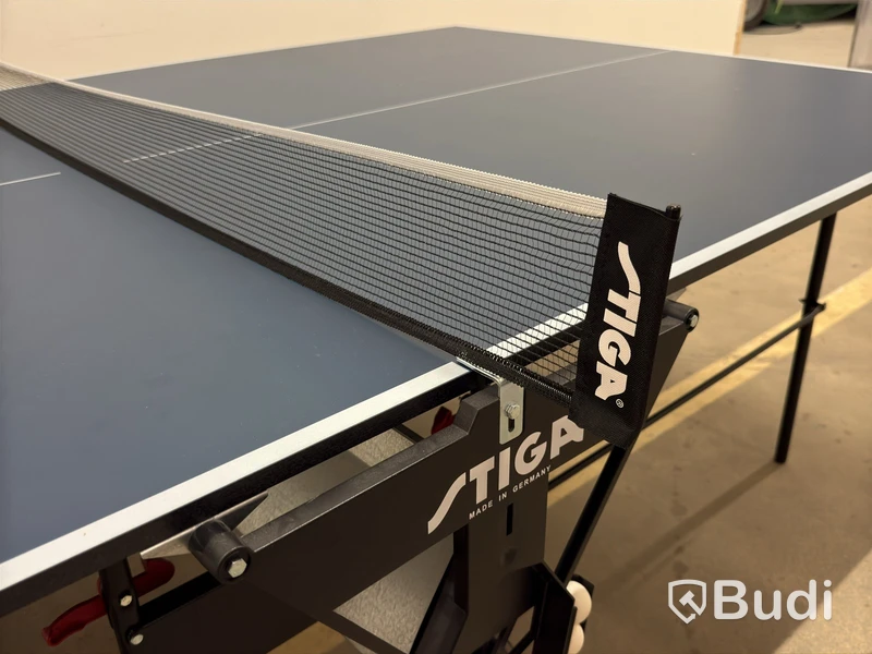 Foldable Stiga table tennis table
