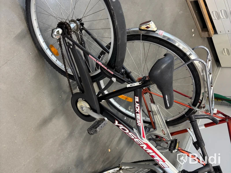 Mixed lot with bicycles, pressure washer, cordless power tool, etc.