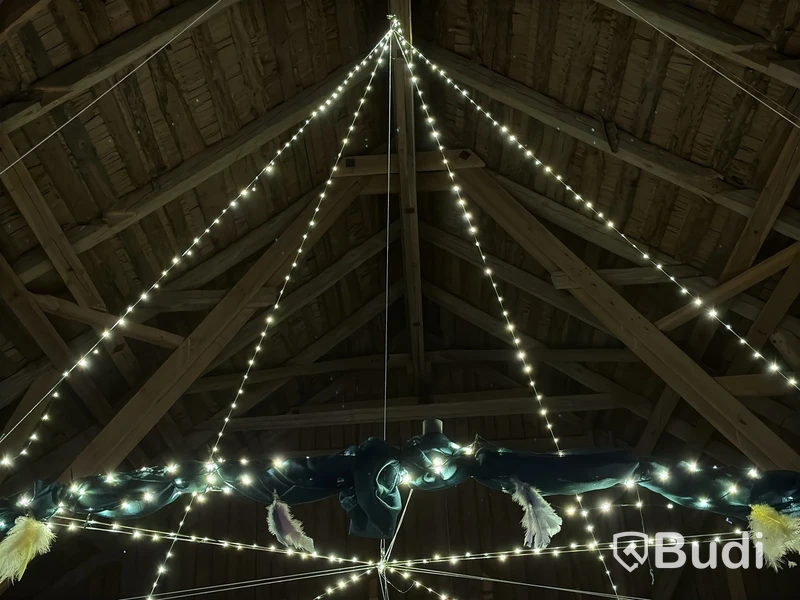 Ceiling-mounted lighting installation, approx. 400 cm