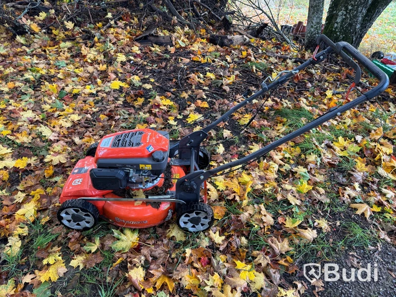 Husqvarna LB 251S lawn mower, side discharge