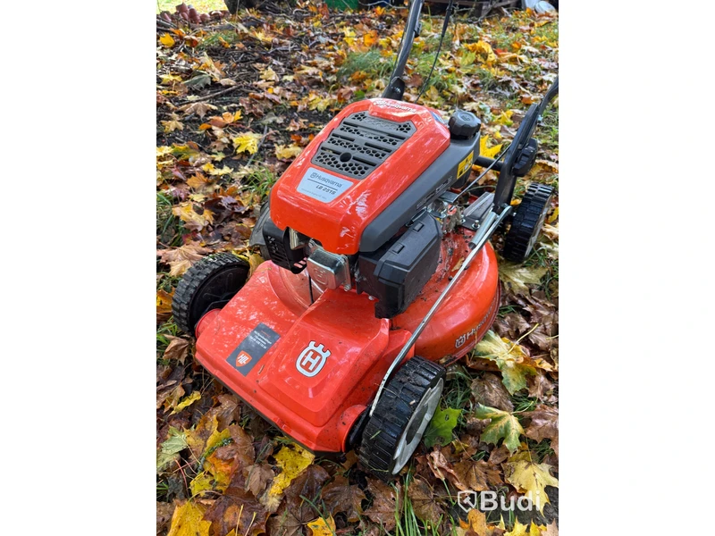 Husqvarna LB 251S lawn mower, side discharge