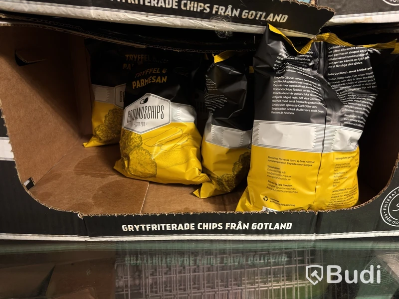 Mixed lot of food items