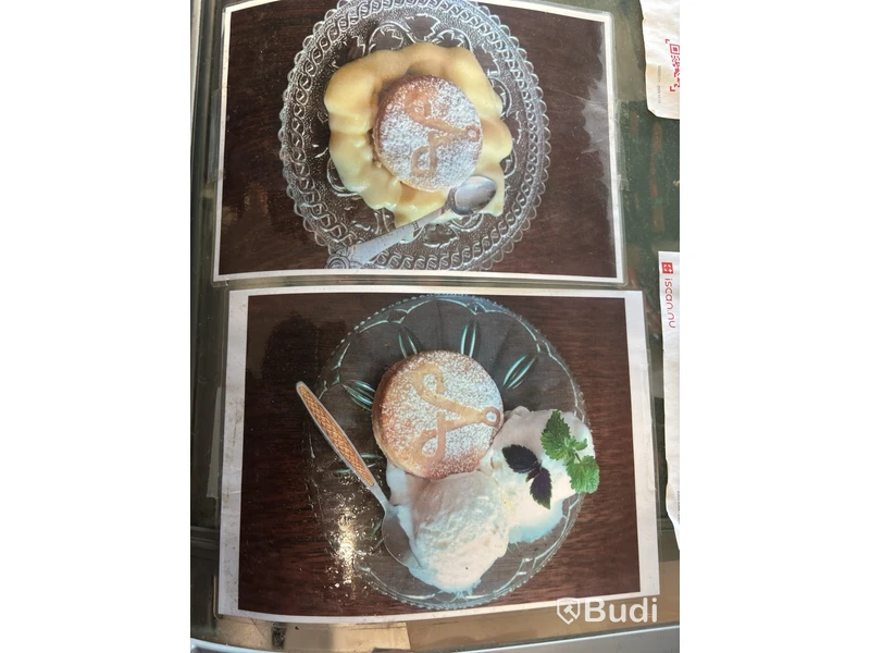 Mixed lot of food items