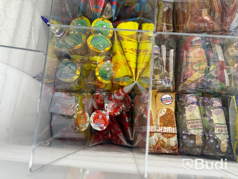 Mixed lot of food items