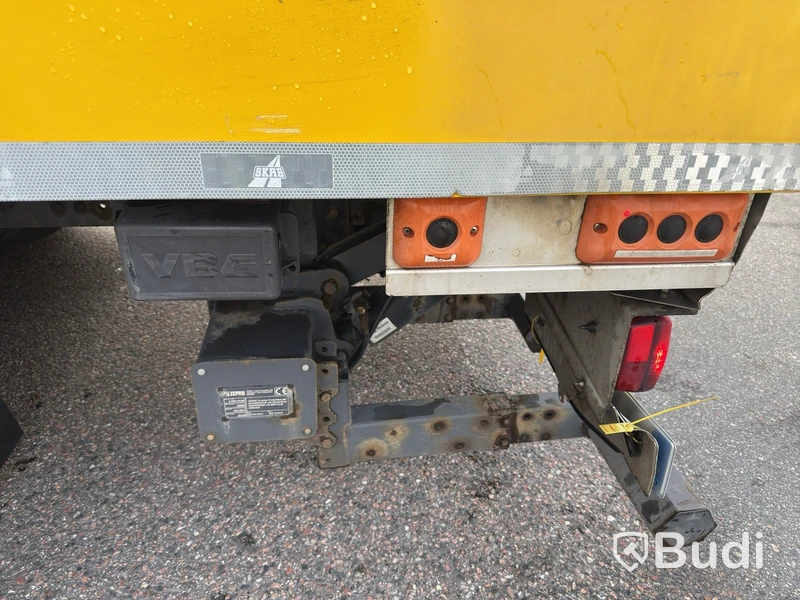 Volvo FH 6X2 Long-Haul Truck - 2019 | DIESEL | Low Mileage | Box Body from 2021