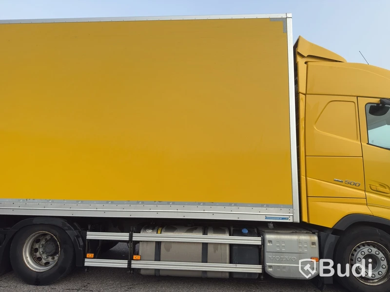 Volvo FH 6X2 Long-Haul Truck - 2019 | DIESEL | Low Mileage | Box Body from 2021