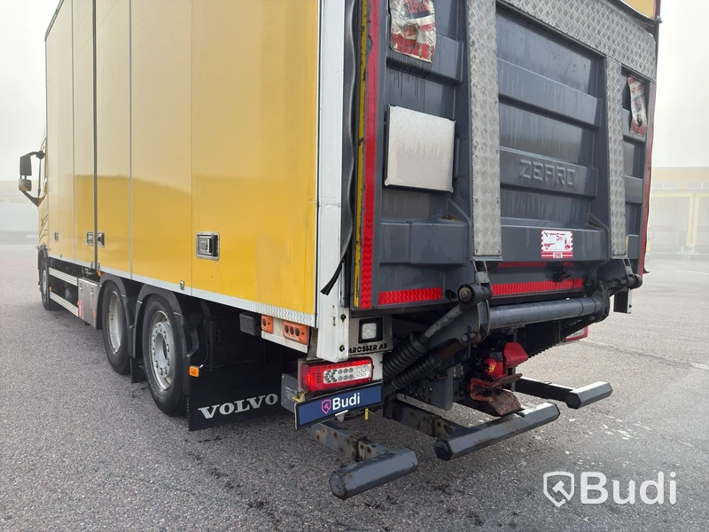 Volvo FH 6X2 Long-Haul Truck - 2019 | DIESEL | Low Mileage | Box Body from 2021