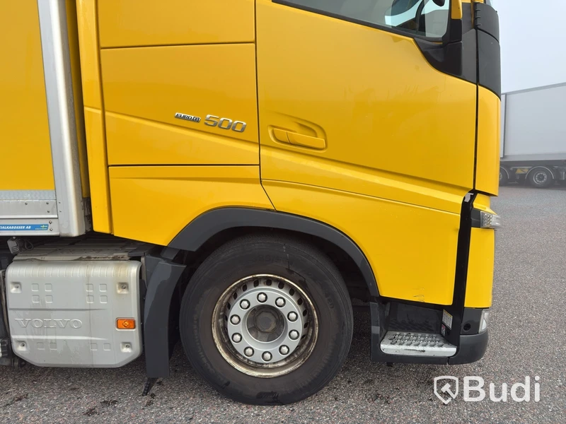 Volvo FH 6X2 Long-Haul Truck - 2019 | DIESEL | Low Mileage | Box Body from 2021