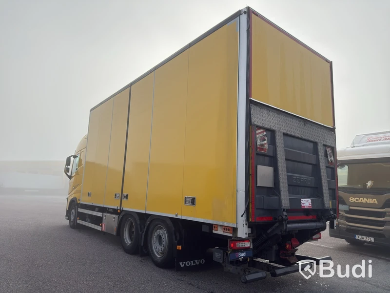 Volvo FH 6X2 Long-Haul Truck - 2019 | DIESEL | Low Mileage | Box Body from 2021