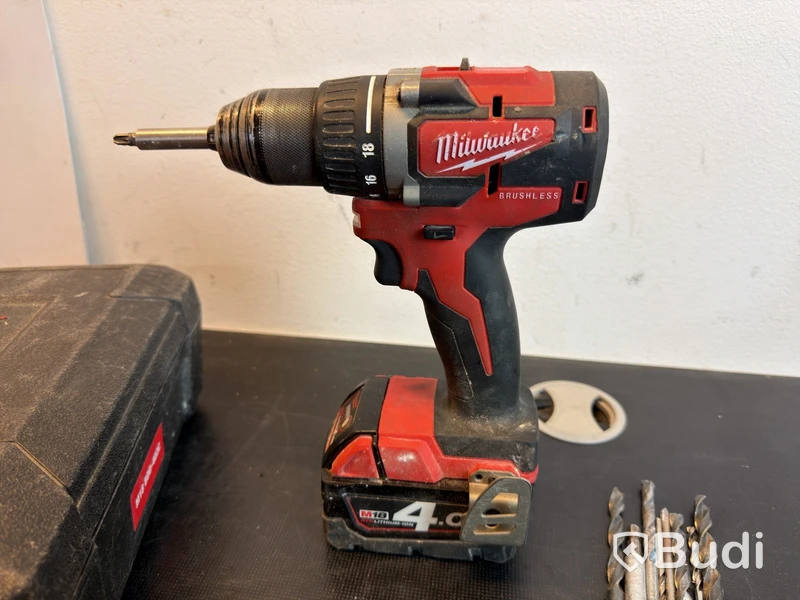 Borrskruvdragare Milwaukee M18 CBLDD, 18 V