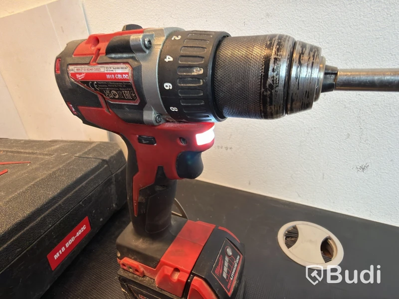 Borrskruvdragare Milwaukee M18 CBLDD, 18 V