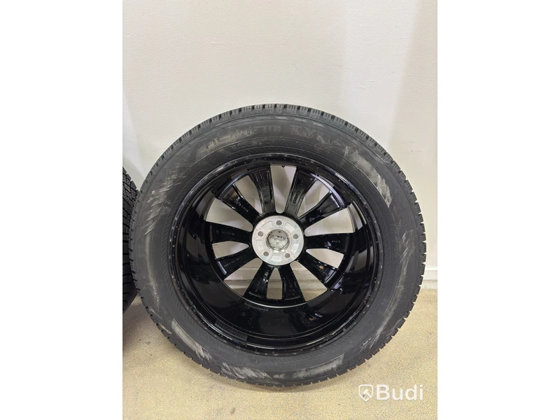 Set of 4 all-season wheels, Nokian Tyres, 235/55 R19