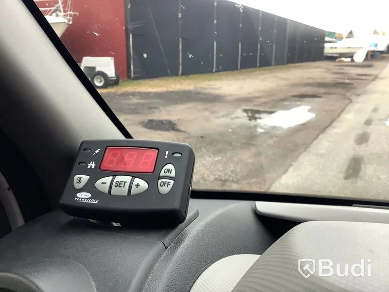Renault Master Refrigerated Van | Carrier