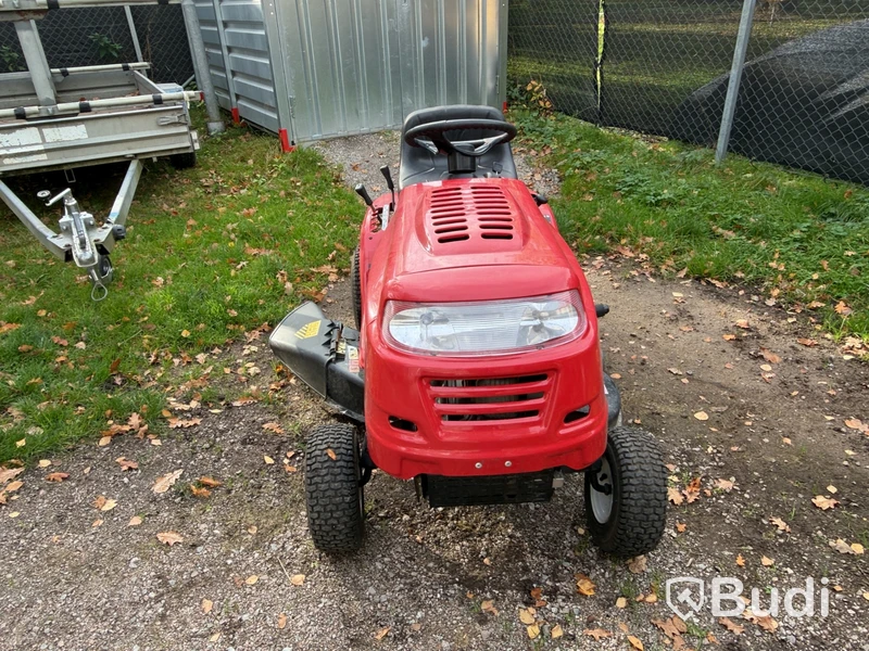 Ride-on mower MTD Smart RF 125 M (repair item)