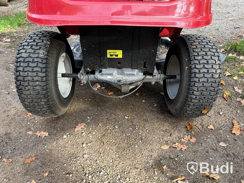 Ride-on mower MTD Smart RF 125 M (repair item)