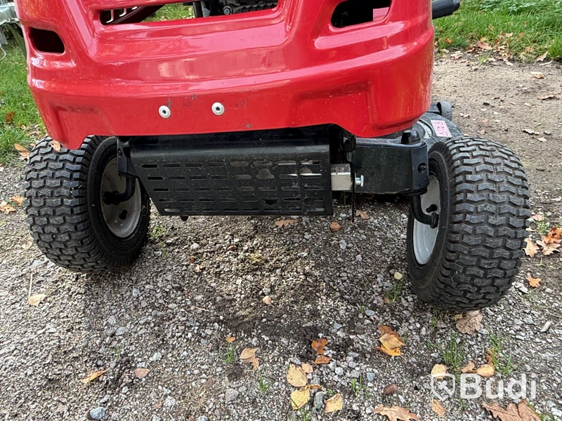 Ride-on mower MTD Smart RF 125 M (repair item)