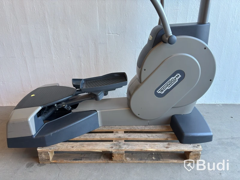 Technogym Crossover 700 SP Cross Trainer