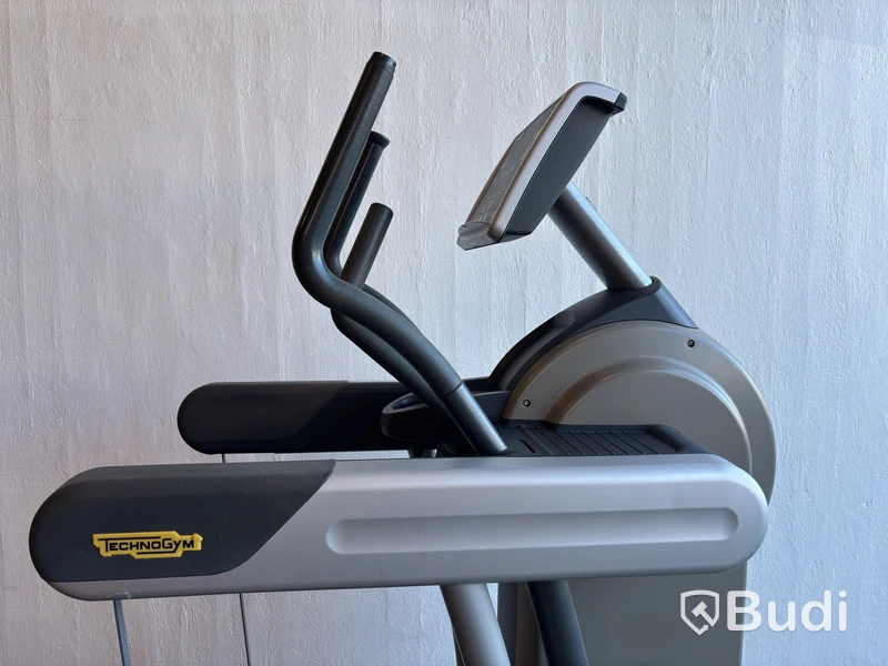 Technogym cross trainer with display
