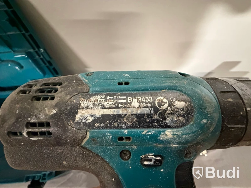 Makita impact driver and defective drill driver