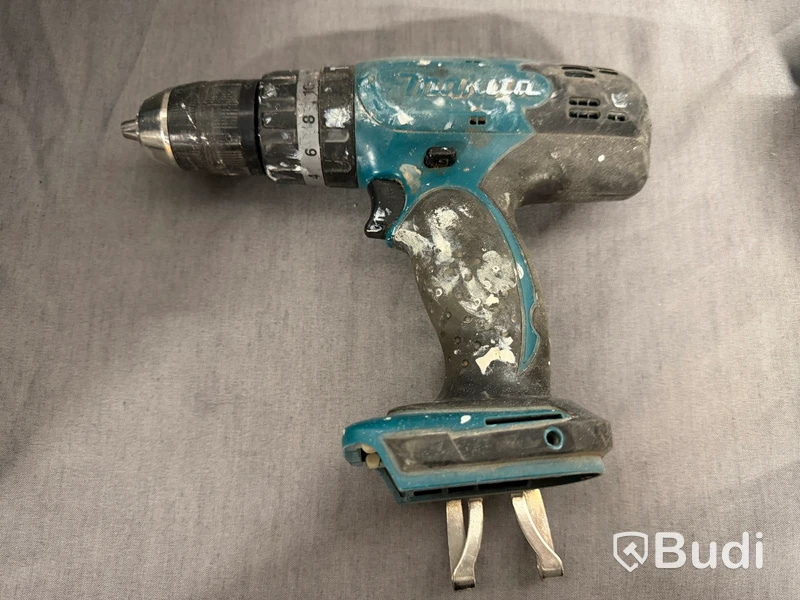 Makita impact driver and defective drill driver