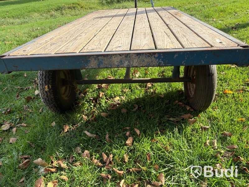 Flatbed trolley with pull handle, four wheels