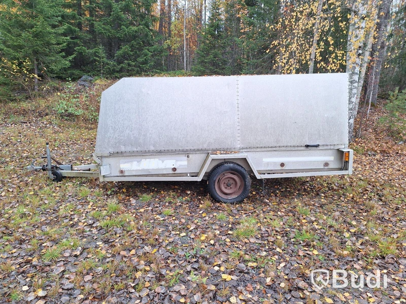 Släpvagn Löövesläpen Ls 1300 -1993 | Reparationsobjekt