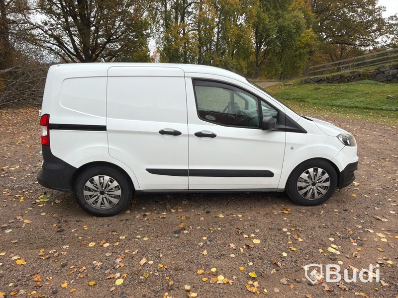 Ford Transit Courier -2017
