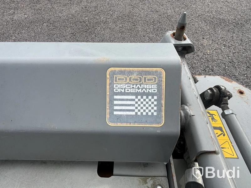 Redskapsbärare Belos Trans Pro 3440 med redskap, 1235 tim