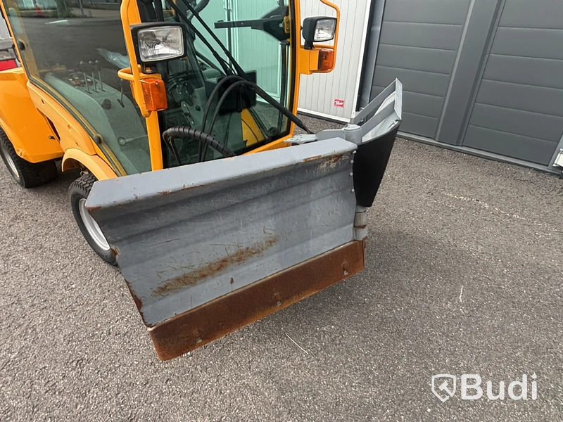 Redskapsbärare Belos Trans Pro 3440 med redskap, 1235 tim