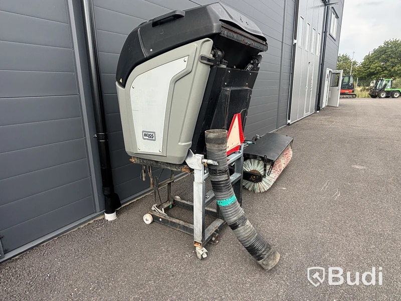Redskapsbärare Belos Trans Pro 3440 med redskap, 1235 tim