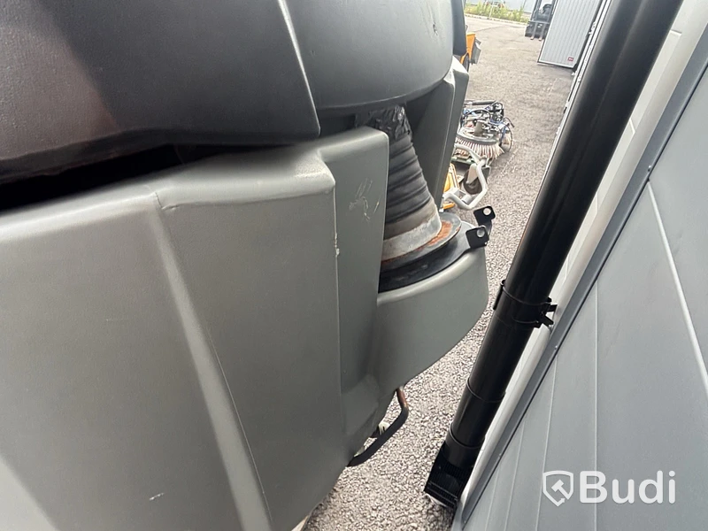 Redskapsbärare Belos Trans Pro 3440 med redskap, 1235 tim