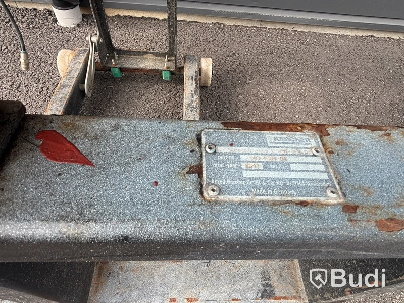 Redskapsbärare Belos Trans Pro 3440 med redskap, 1235 tim