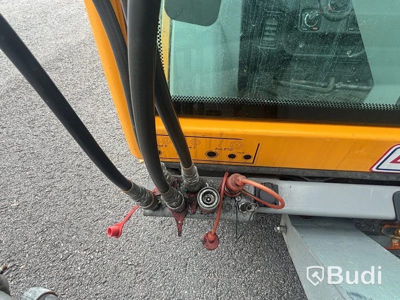Redskapsbärare Belos Trans Pro 3440 med redskap, 1235 tim