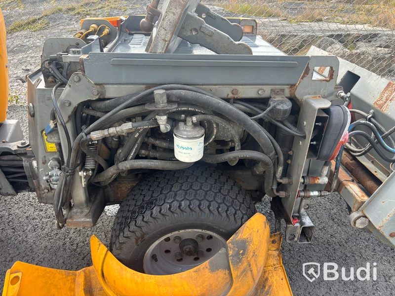 Redskapsbärare Belos Trans Pro 3440 med redskap, 1235 tim