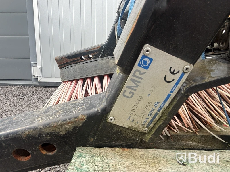 Redskapsbärare Belos Trans Pro 3440 med redskap, 1235 tim