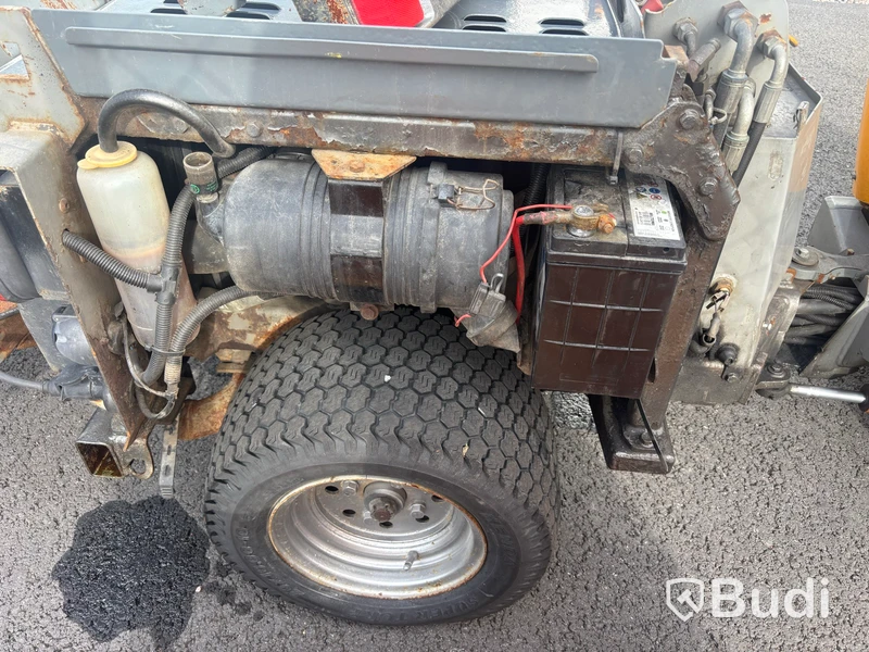 Redskapsbärare Belos Trans Pro 3440 med redskap, 1235 tim