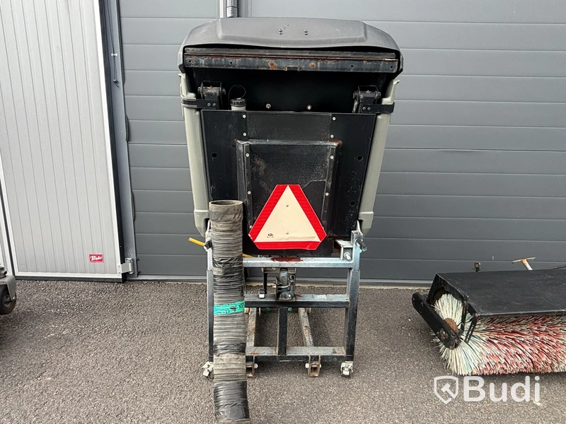 Redskapsbärare Belos Trans Pro 3440 med redskap, 1235 tim