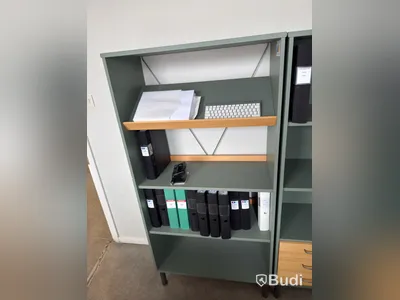 3 Shelves