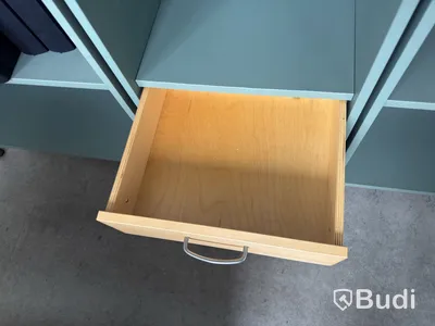3 Shelves