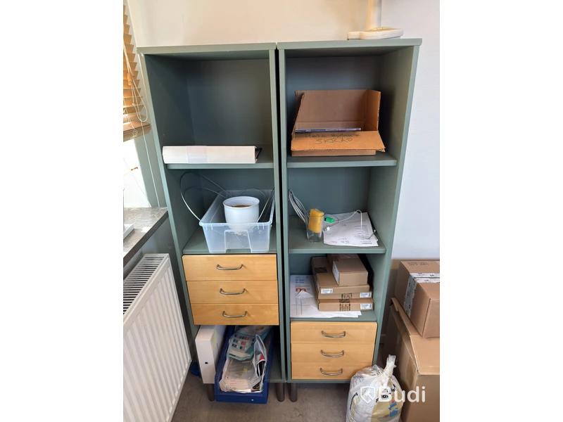 3 Cabinets