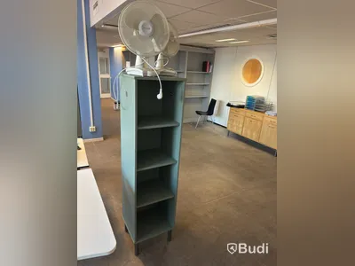 3 st. Bokhyllor och lådor inkl. 2 st. fläktar