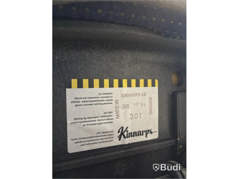 Höj- och sänkbart skrivbord inkl. kontorsstol kinnarps