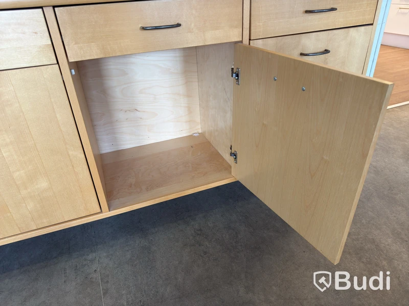 2 Cabinets
