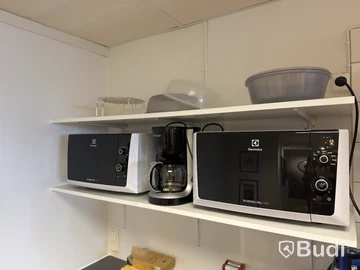 2 st. Mikrovågsugnar Electrolux, EMS21400W inkl. kaffekokare CM2052