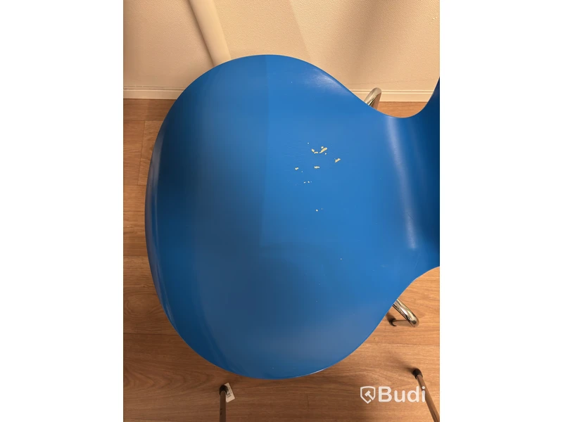 IKEA table incl. 4 Fritz Hansen chairs