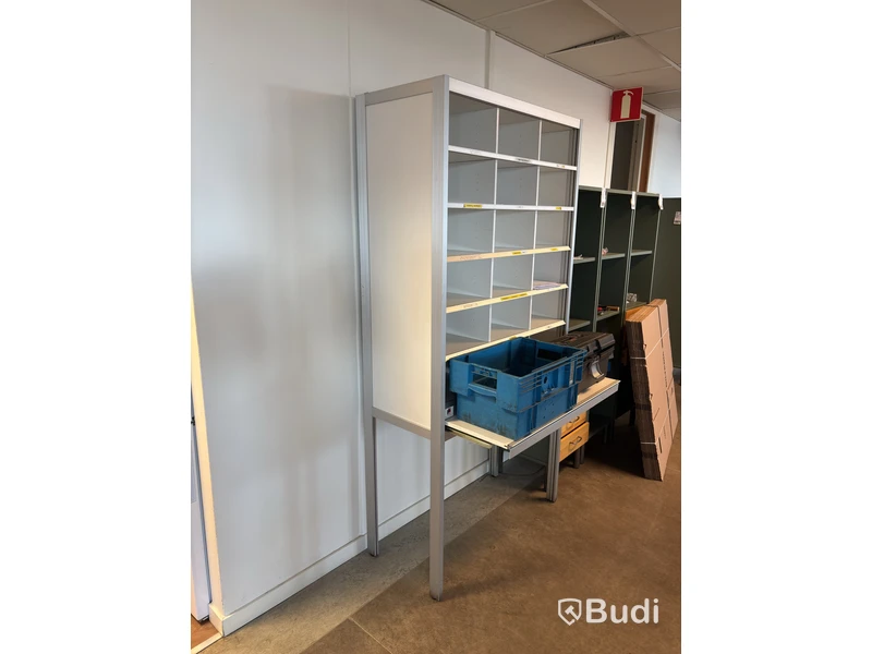 Shelving system