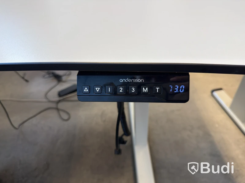 Höj- och sänkbart skrivbord Andersson inkl. kontorsstol