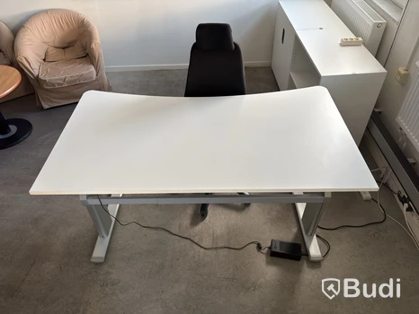 Höj- och sänkbart skrivbord inkl. kontorsstol Optimum